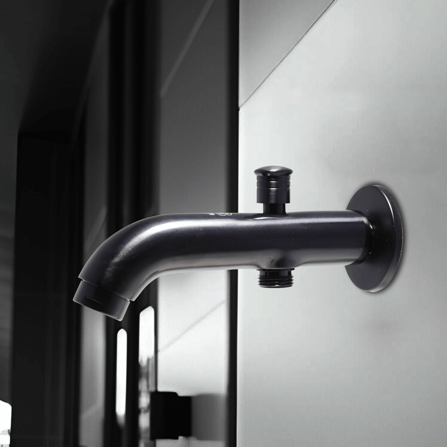 Tip Top Spout (Beast Black): Sleek & Stylish Design - D&B Bathware