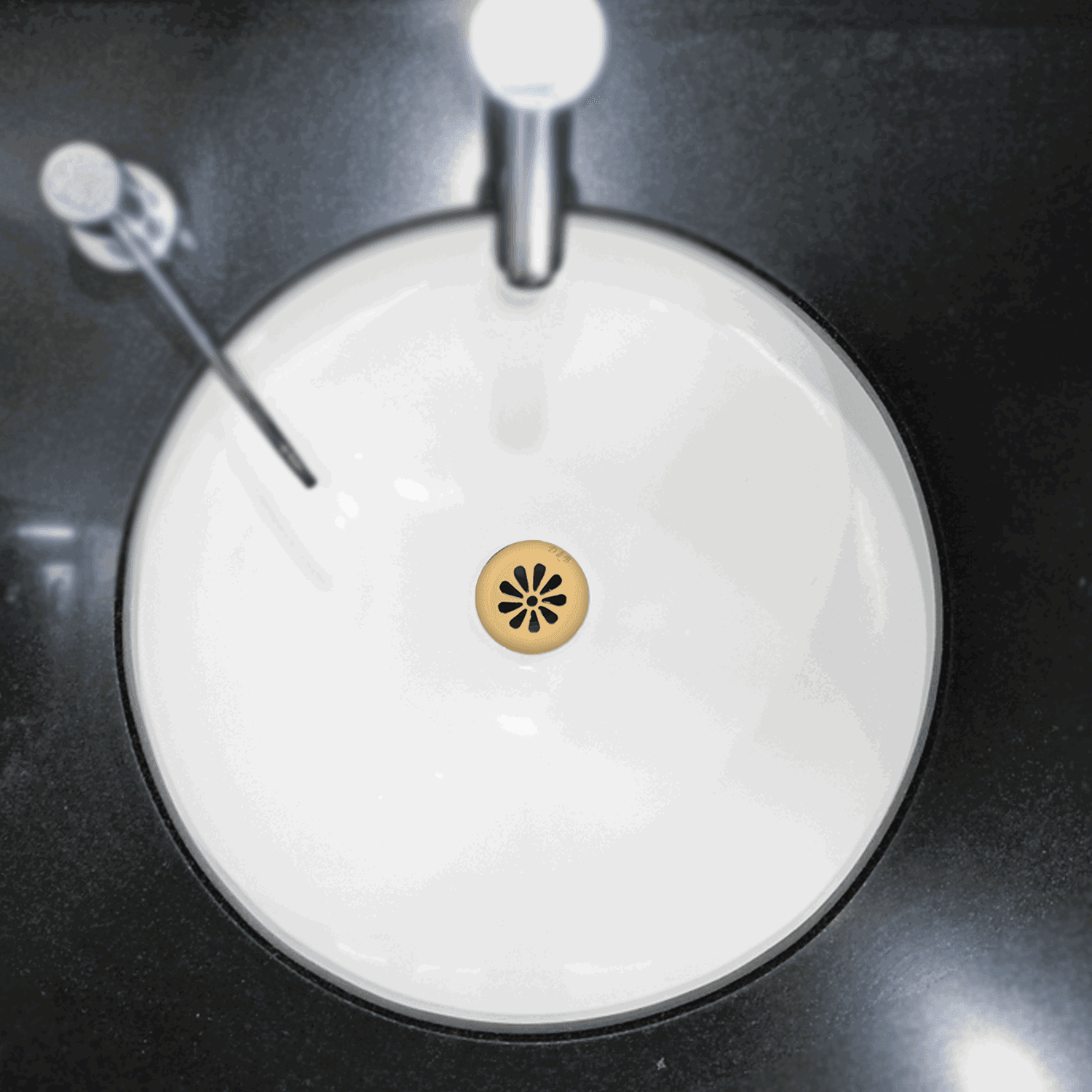 Premium Brass Wash Basin Drain Waste Coupling with Full Thread Design | Long-Lasting Grid Strainer for Efficient Drainage - D&B Bathware